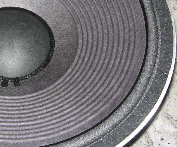 JBL 2235H