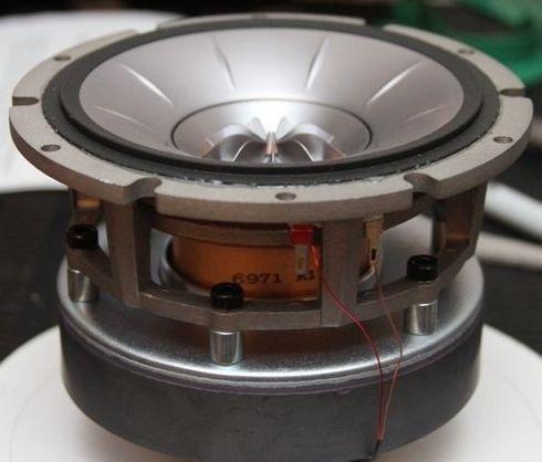 kef_r300   (5)
