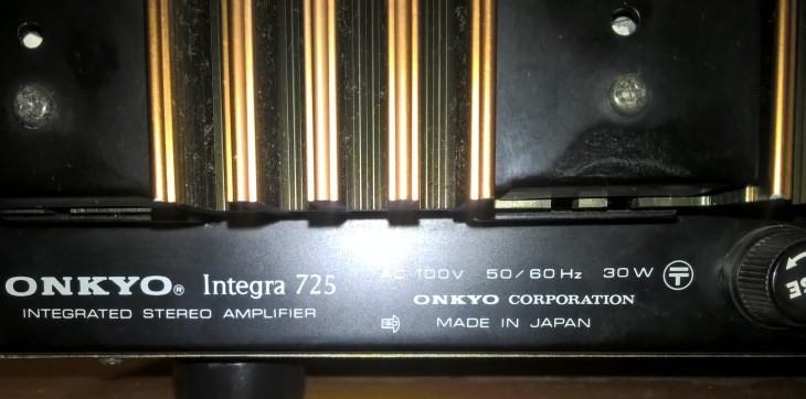 Разъемы акустики Onkyo Integra 725