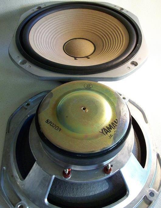 YAMAHA NS-690II YAMAHA NS-690II