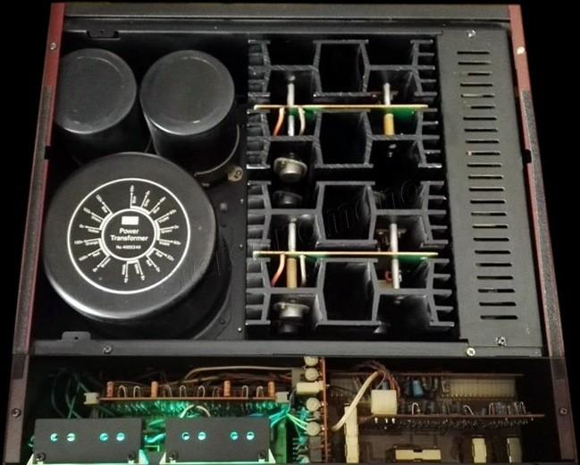 SANSUI AU-20000 вид сзади