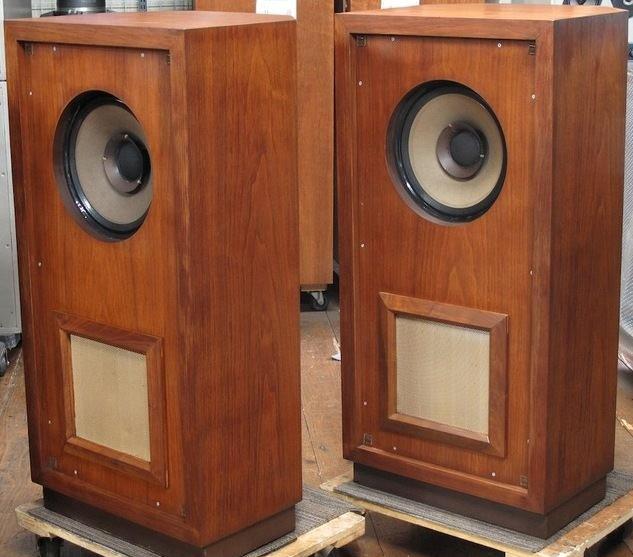 Goodmans AXIOM 301
