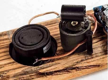 Портативная колонка на динамиках Tang Band T1-1828SD Портативная колонка на динамиках Tang Band T1-1828SD