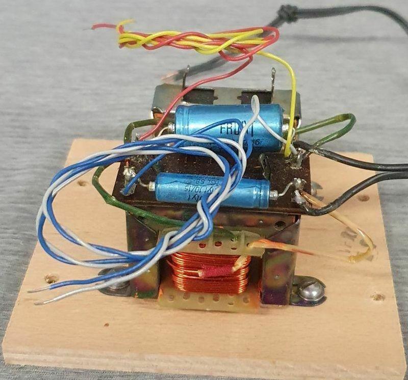 RFT Kompaktbox B 9301 RFT Kompaktbox B 9301