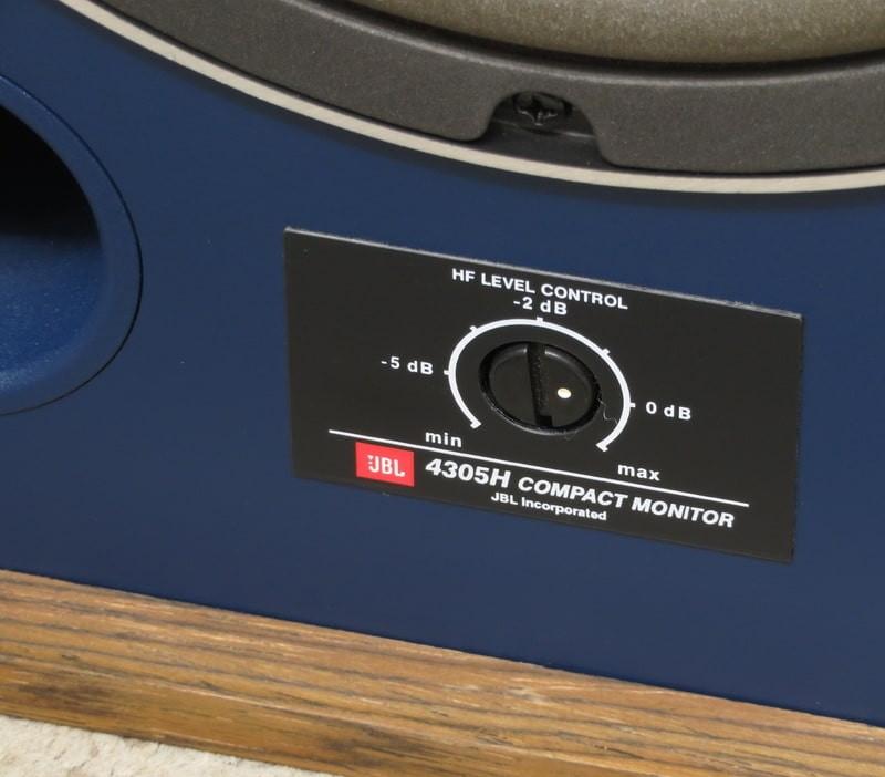 JBL 4305H
