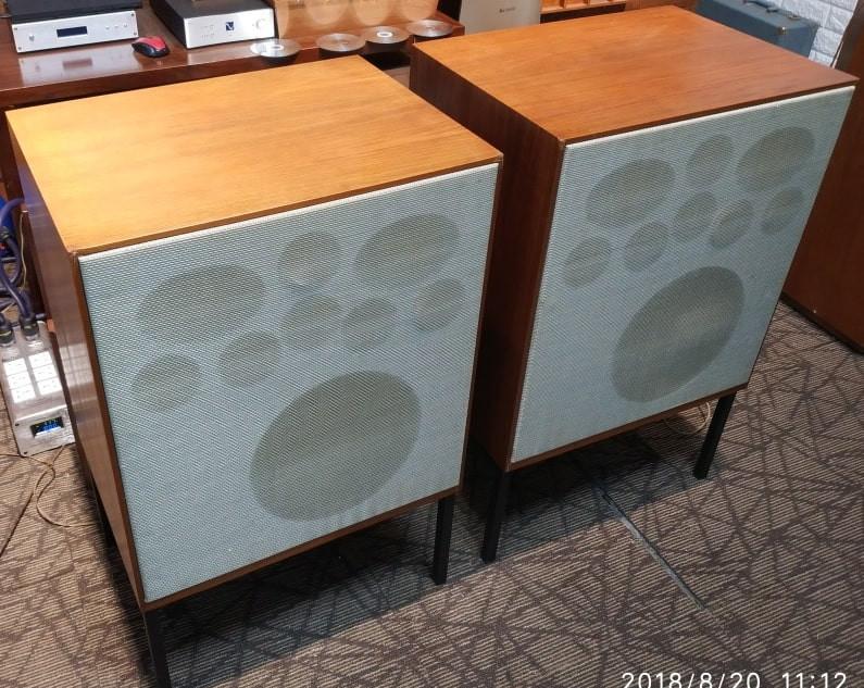 Блок объемного звучания Grundig 100 Блок объемного звучания Grundig 100