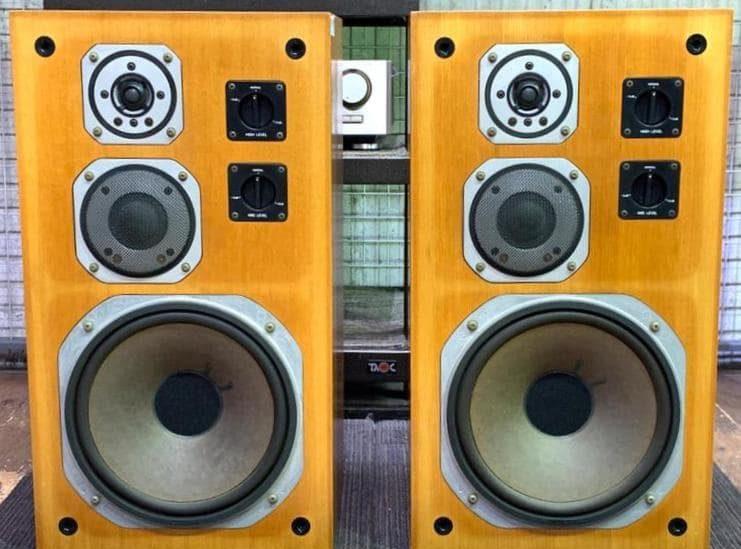Yamaha NS-670 Yamaha NS-670