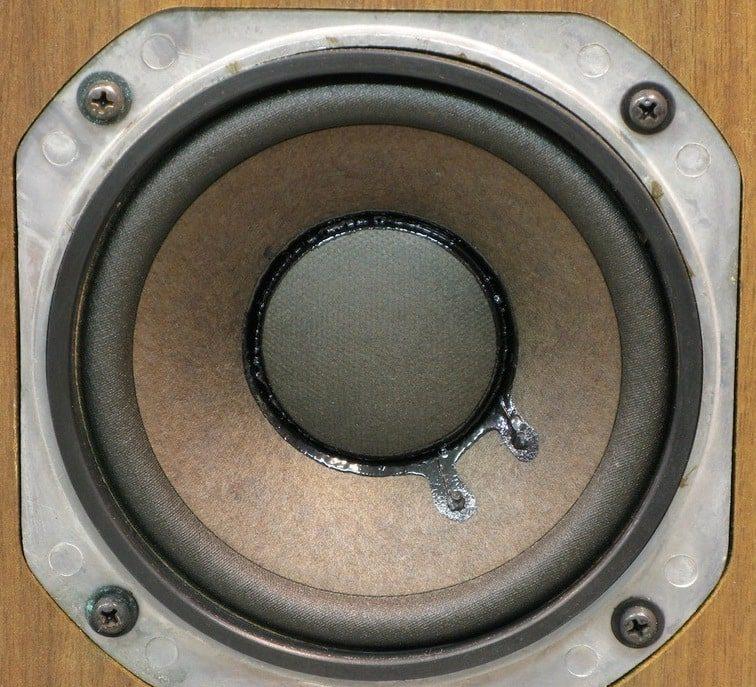 Yamaha NS-650 Yamaha NS-650