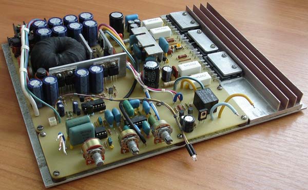 amp146-11.jpg