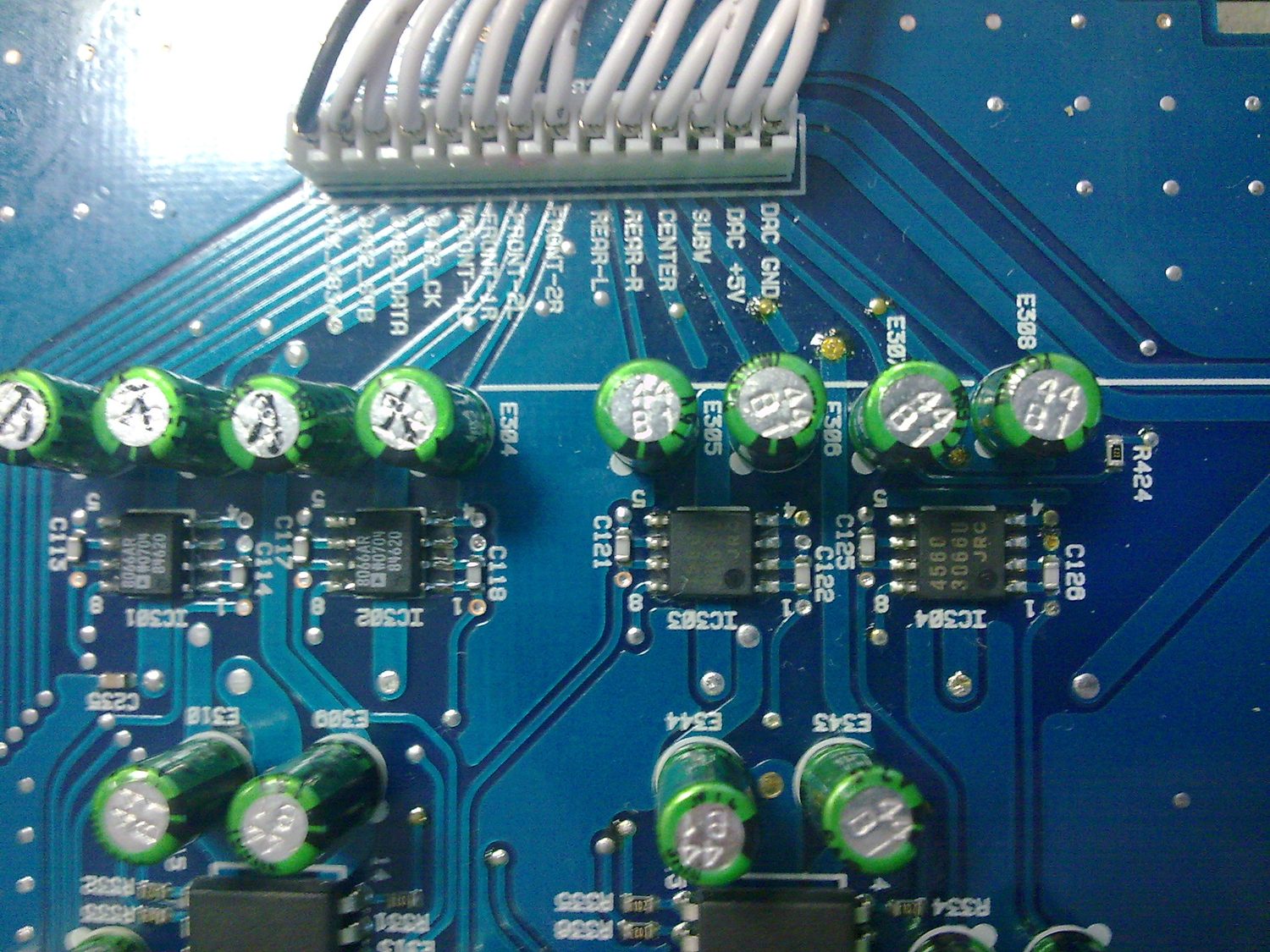 Маркировка DIG 3.3V, DIG 5V, DIG GND и канальных выходов на плате Alpine PXA-H701