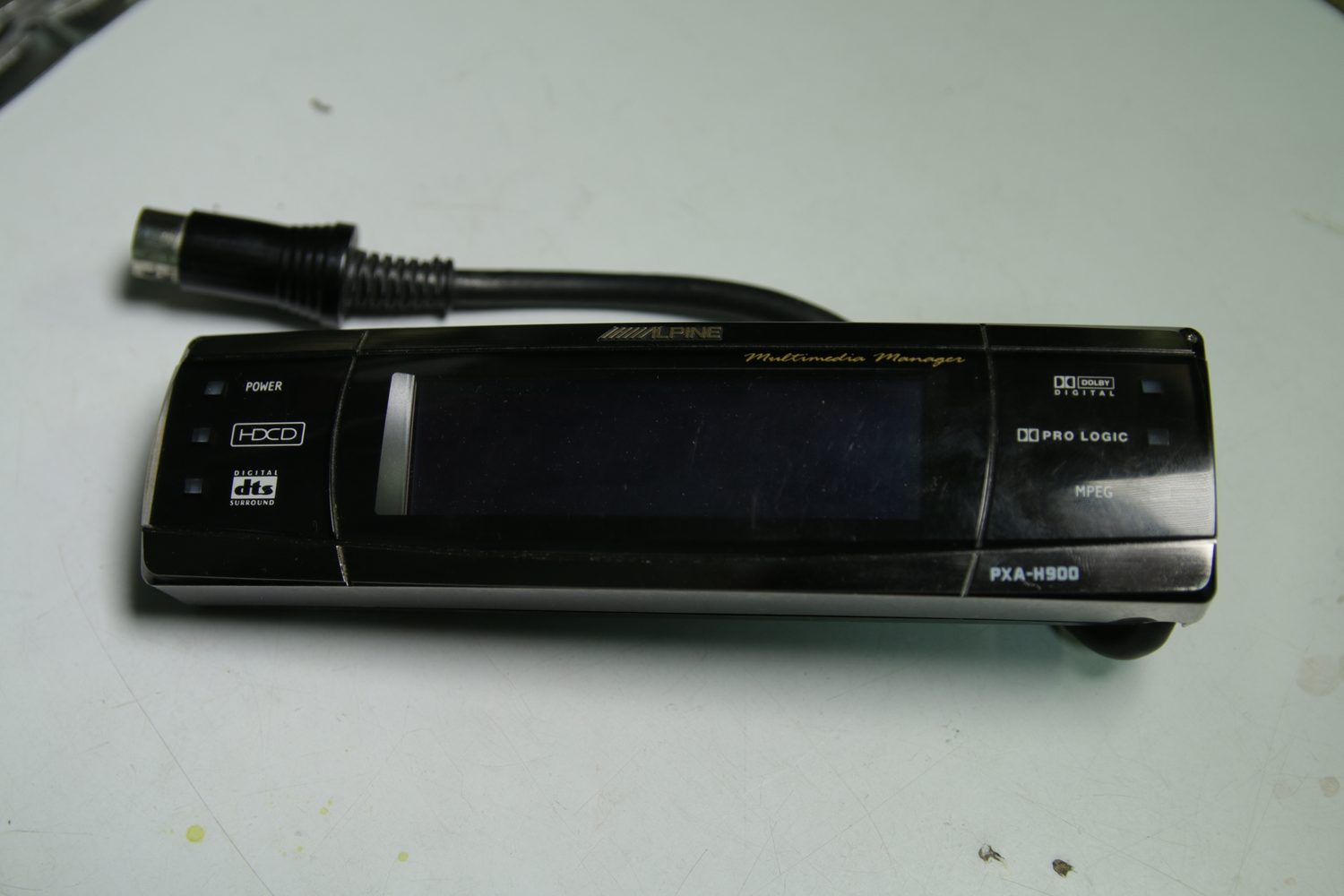 Проводной пульт Alpine PXA-H900 с индикаторами Dolby Digital, DTS, Pro Logic и HDCD