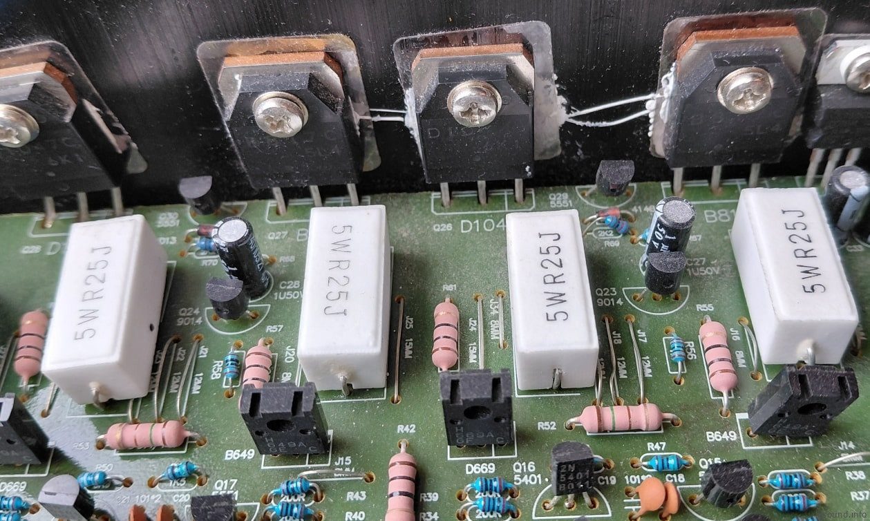Tahgent AMP-100